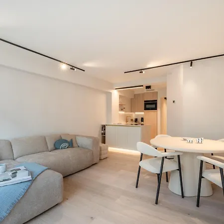 Modern 2-bedroom *