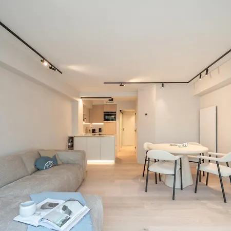 Modern 2-bedroom *